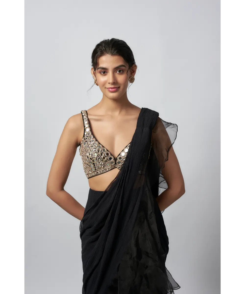 GOPI VAID- Oorja Saree Set